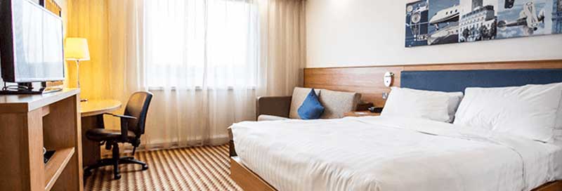 Luton Airport Hotels - the Hampton by Hilton